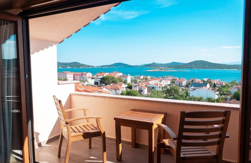 Cunda Tas Konak Otel Ayvalı 외부 사진